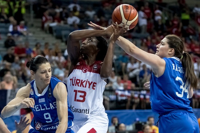 ellada tourkia basket gynaikon 3