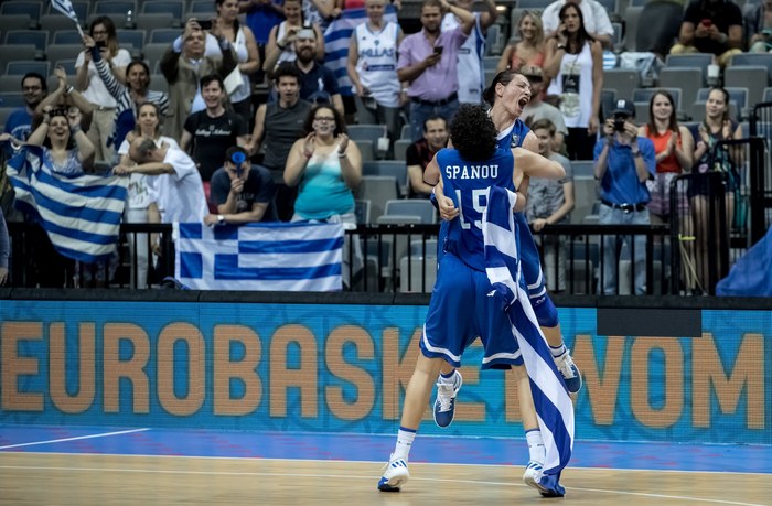 ellada tourkia basket gynaikon 6