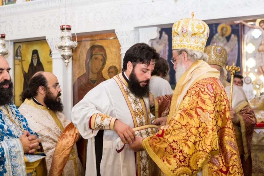 hirotonia arhidiakonas paronaxias 24