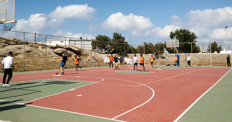 sxolikos athlitismos gel mykonou 12