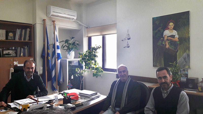 synantisi mathiteias ananias