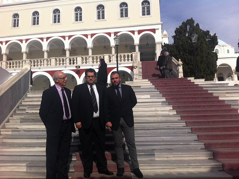 kokkinos syros tinos 2