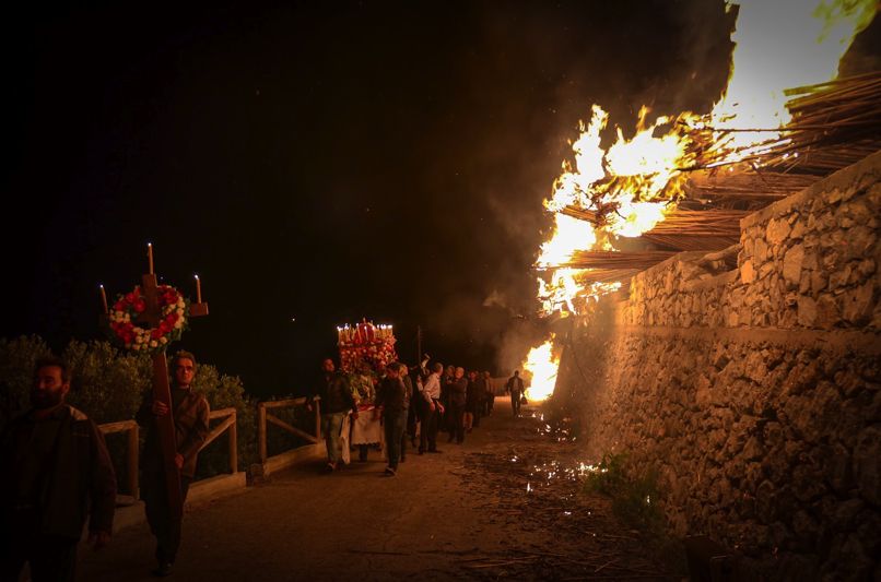 perifanes melanes 01