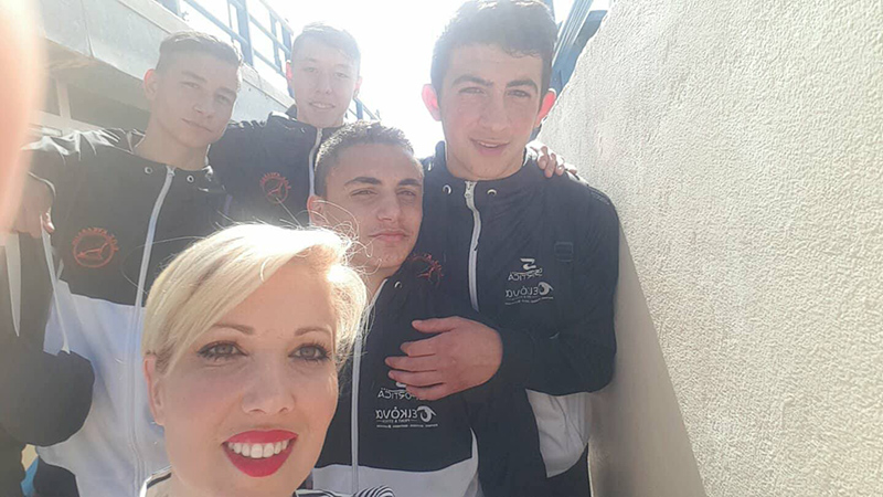 monogyioy mikti neon eps kykladon