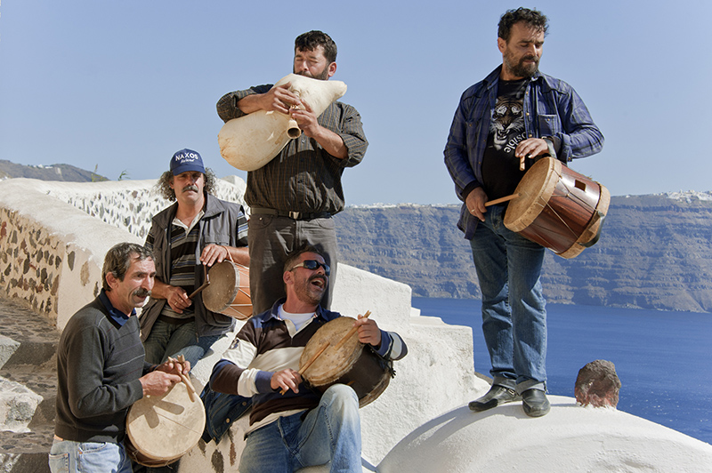 synantisi laikon pnefston 3