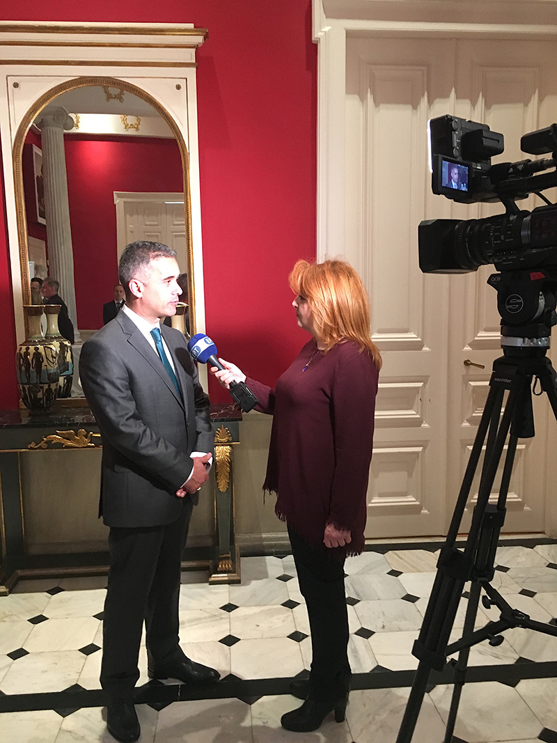 paroysiasi 4oy therinoy panepistimoy 2