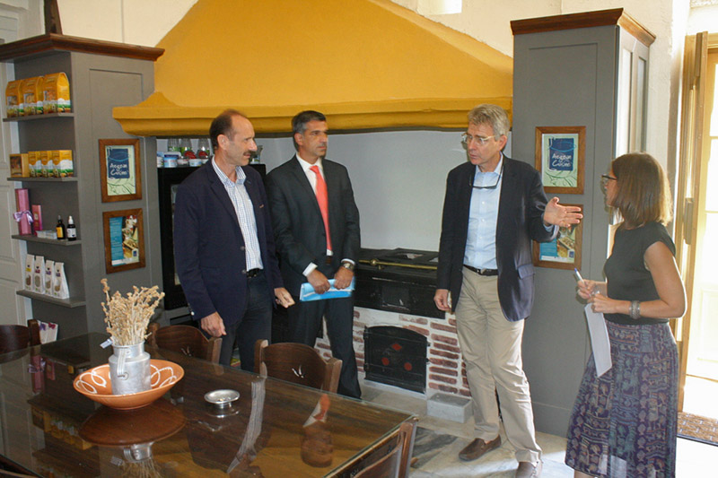 epimelitirio amerikanos presbis aygoystos 2017 4