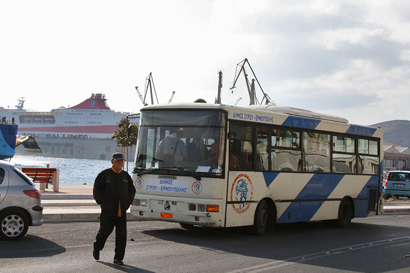 mini bus ermoypoli 2