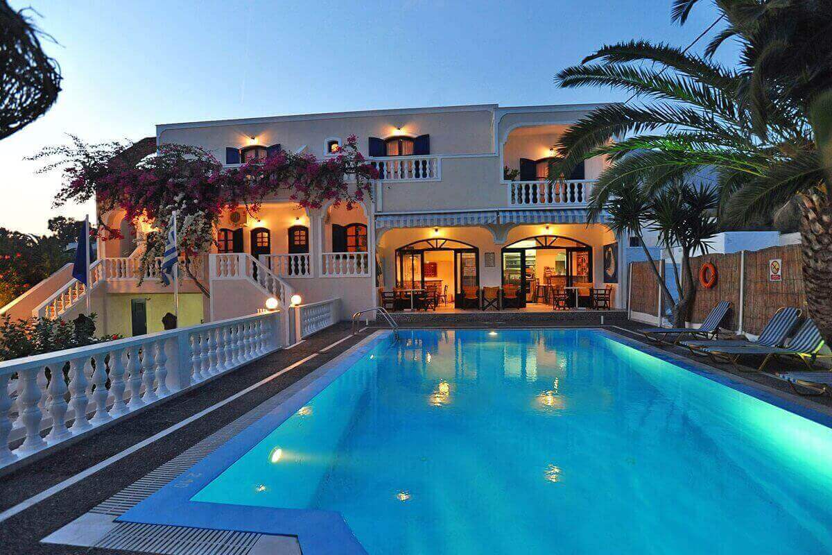 trivago stelios place