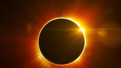 Ολική έκλειψη Ηλίου σήμερα: Πού θα «νυχτώσει» η μέρα – Τι θα δούμε στην Ελλάδα