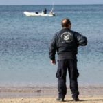 Σέριφος: Προσάραξε σκάφος με 6 αλλοδαπούς στα Λιβαδάκια – Απαγορεύτηκε ο απόπλους