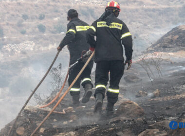 fotia komiaki xilia vrisi 18