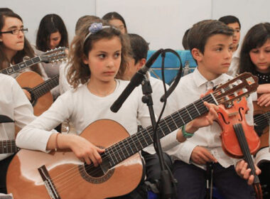 mathites apeiranthos mousiki 2