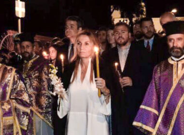 mitsotakis tinos pasxa 2