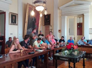 synantisi dimos newrio ergazomenoi