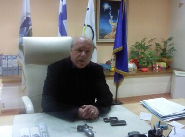 tsiros dimarxos 1300