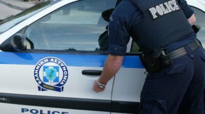 Συνελήφθη διωκόμενος αλλοδαπός στην Πάρο - Συλλήψεις στη Σαντορίνη για παράνομες οικοδομικές εργασίες