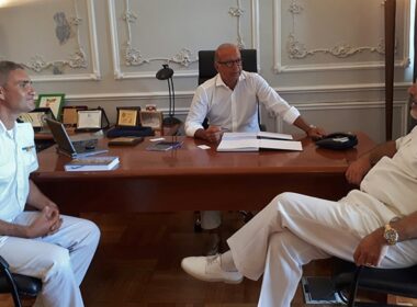 leontaritis dioikitis nafstathmos salaminas 2