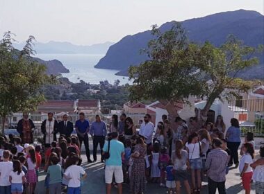 xatzimarkos simi nea sxoliki xronia