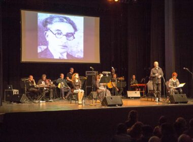 tragoudontas tous poites mas