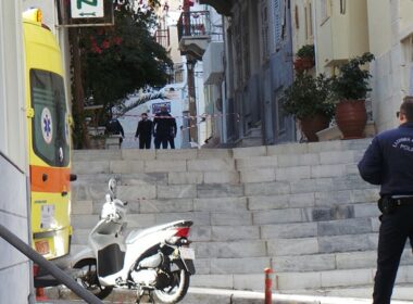 syros nekros dekembrios 2017