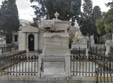 tafika mnimeia agioy georgioy