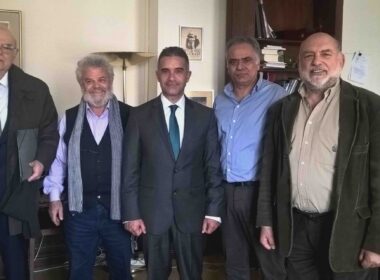 skourletis maragos vouleftes kykladon