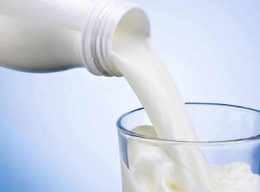 Καθορίστηκε το ύψος ενίσχυσης στα μικρά νησιά για το γάλα