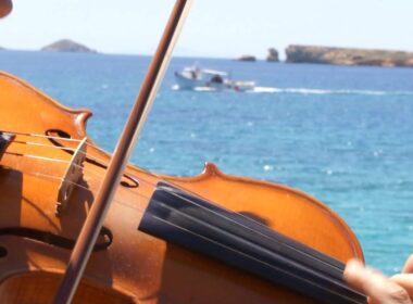 μεγάλη νησιώτικη βραδιά