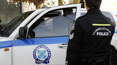 Συλλήψεις για κλοπές σε Τήνο-Μύκονο και για οδήγηση υπό την επήρεια αλκοόλ σε Σαντορίνη-Σύρο