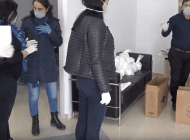 εθελοντές στη Σαντορίνη