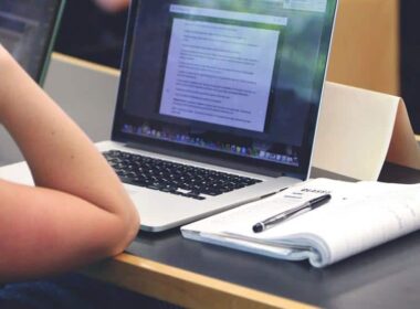 εξ αποστάσεως διδασκαλία