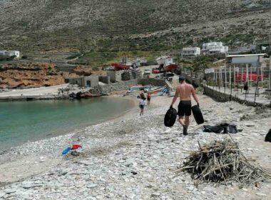 παραλίες της Αμοργού