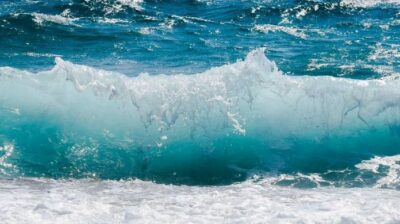 Καλοκαιρινός ο καιρός με ισχυρό μελτέμι στις Κυκλάδες – Άνοδος της θερμοκρασίας από την Κυριακή
