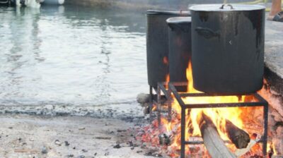 Σύρος: Κυκλοφοριακές ρυθμίσεις στον Φοίνικα για τη «Βραδιά Κακαβιάς»