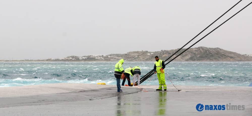 Blue Star Delos λιμάνι Νάξου