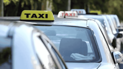 Νάξος: Ταξιτζής άφησε στα μισά της διαδρομής Γάλλο τουρίστα γιατί ο προορισμός του …«ήταν μακριά»!
