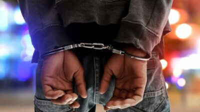 Σαντορίνη: Σύλληψη αλλοδαπού για κλοπή και αντίσταση κατά των αρχών