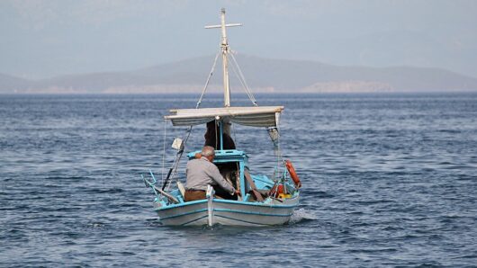 Νάξος: Απόφαση του Λιμενάρχη για απαγόρευση αλιευτικής δραστηριότητας και χρήσης θαλάσσιων μέσων αναψυχής
