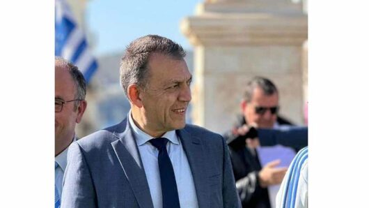 O αναπλ. Υπουργός Αθλητισμού, Γιάννης Βρούτσης, εκπρόσωπος της Ελληνικής Κυβέρνησης στην Τελετή Παράδοσης της Ολυμπιακής Φλόγας