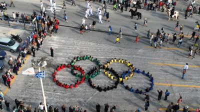 Πάρος: Οι εντυπωσιακές εκδηλώσεις υποδοχής της Ολυμπιακής Φλόγας από ψηλά! (εκπληκτικά πλάνα)