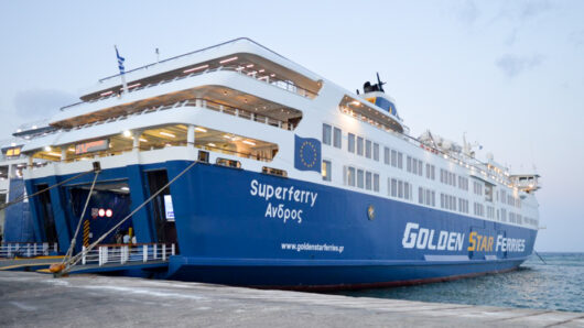 Η Golden Star Ferries  παρέχει έκπτωση 50% στους νέους φοιτητές και τις πολύτεκνες οικογένειες