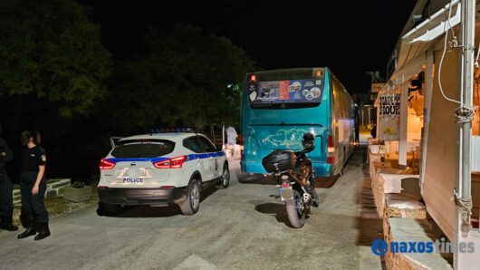 Άγιος Προκόπιος-Νάξος: Παρκαρισμένο αυτοκίνητο σταμάτησε την κυκλοφορία