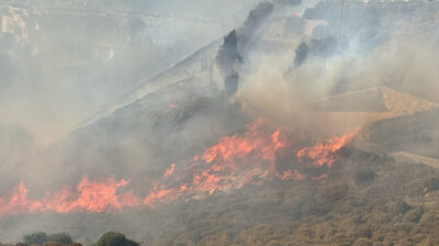 Κως: Φωτιά σε χαμηλή βλάστηση - Κινδυνεύουν σπίτια – Ενεργοποιήθηκε το 112 (Φωτο + video)