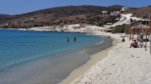 Δήμος Κιμώλου: Πρωτοβουλία για προσβάσιμες παραλίες με ενίσχυση από το Υπουργείο Τουρισμού