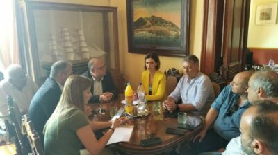 Συνάντηση Αθανασίου με την Αναπληρωτή Υπουργό Υγείας στο Δημαρχείο Σύρου-Ερμούπολης