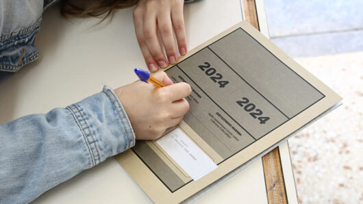 Πανελλήνιες 2024: Στην Άλγεβρα εξετάζονται σήμερα οι μαθητές των ΕΠΑΛ – Δείτε τα Θέματα