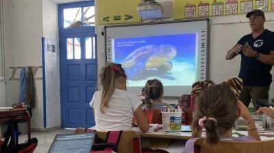 Ενημερωτική Επίσκεψη για τις θαλάσσιες χελώνες στο Δημοτικό Σχολείο Βίβλου από τον Σύλλογο Προστασίας Άγριας Ζωής Νάξου