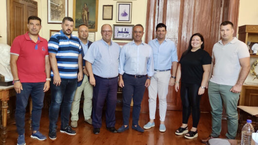 Συνάντηση Δημάρχου Σύρου – Ερμούπολης με τον Υπουργό Υποδομών και Μεταφορών