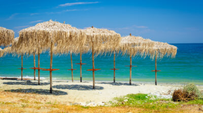 Αιγιαλός: Η ΠΟΕΣΕ ζητά παράταση στις αιτήσεις για χρήση παραλιών